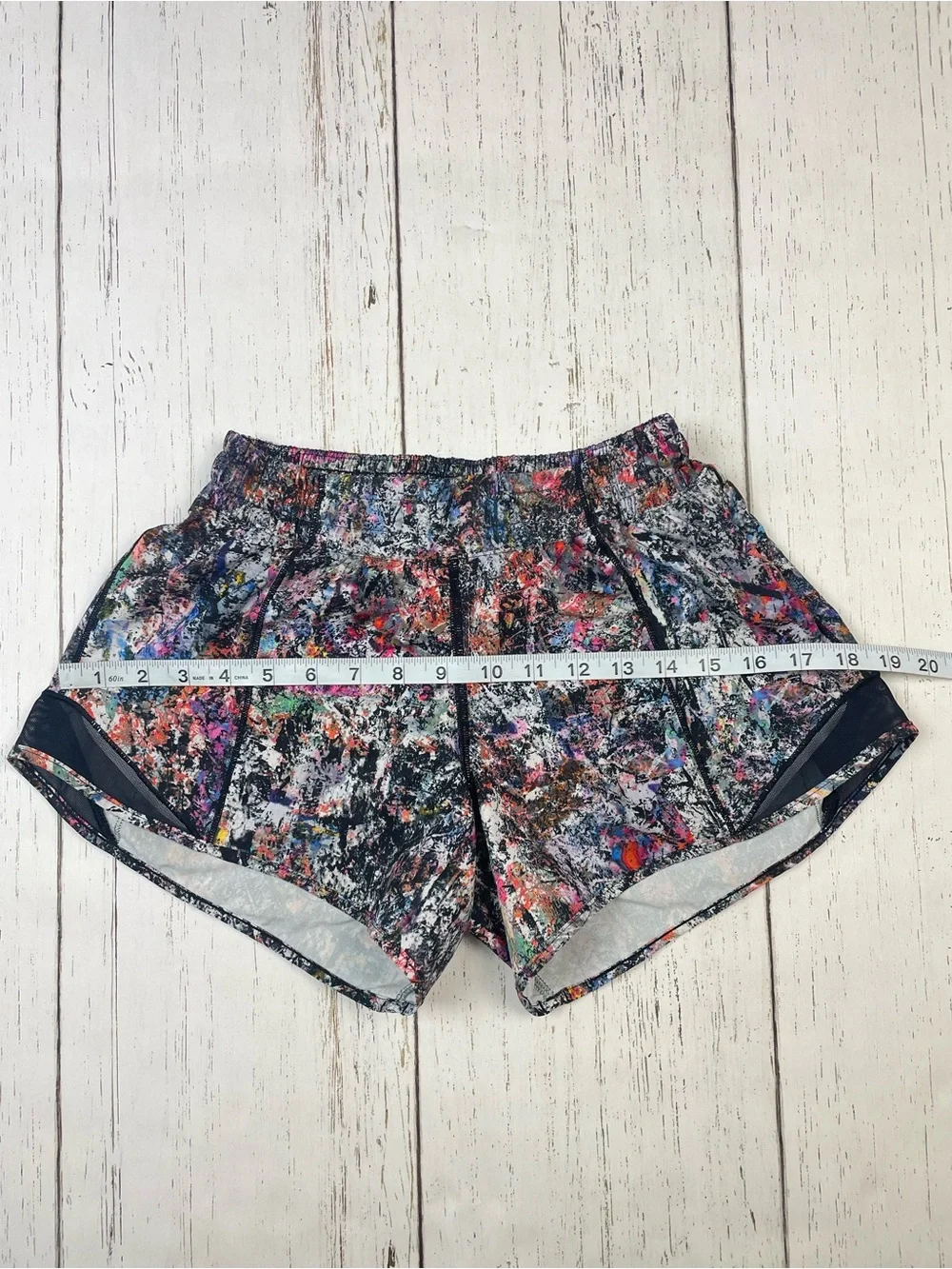 Lululemon Hotty Hot Short ll *Long *4”